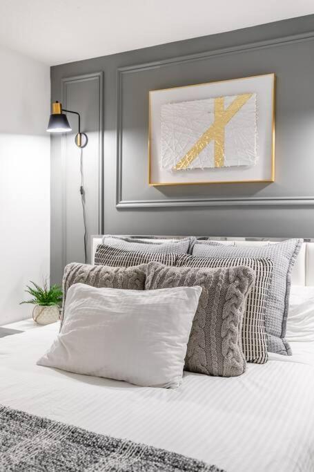 Luxury Suite Downtown Toronto Near Cn Tower Εξωτερικό φωτογραφία