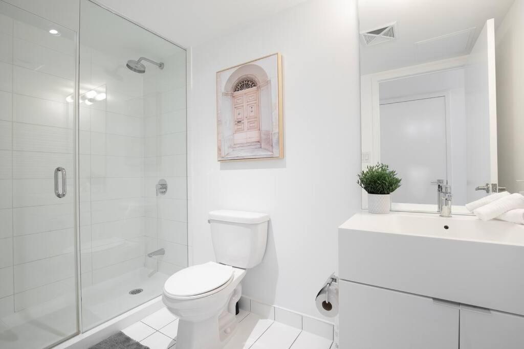 Luxury Suite Downtown Toronto Near Cn Tower Εξωτερικό φωτογραφία