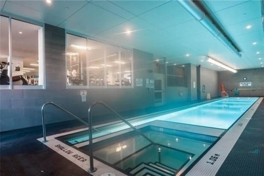 Luxury Suite Downtown Toronto Near Cn Tower Εξωτερικό φωτογραφία