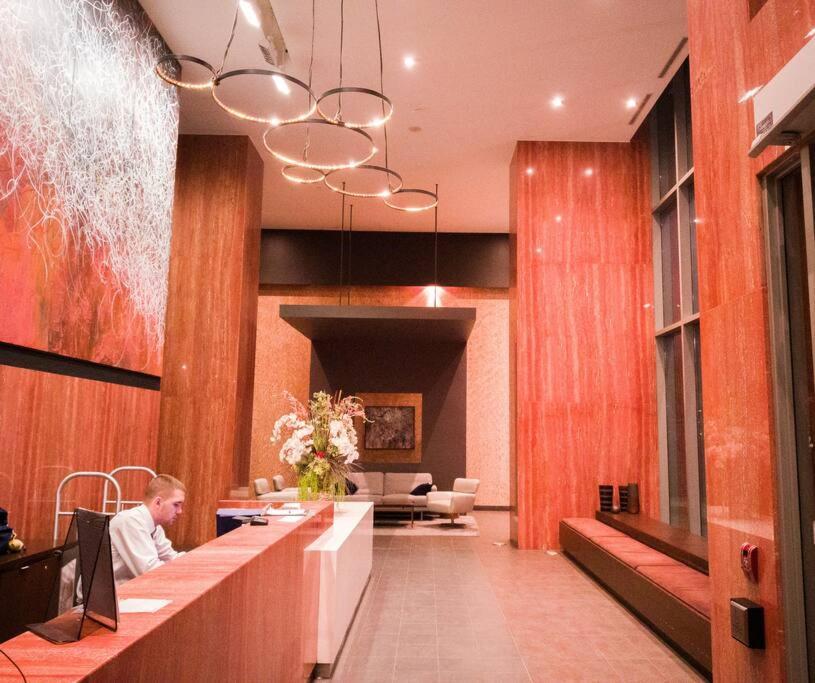 Luxury Suite Downtown Toronto Near Cn Tower Εξωτερικό φωτογραφία