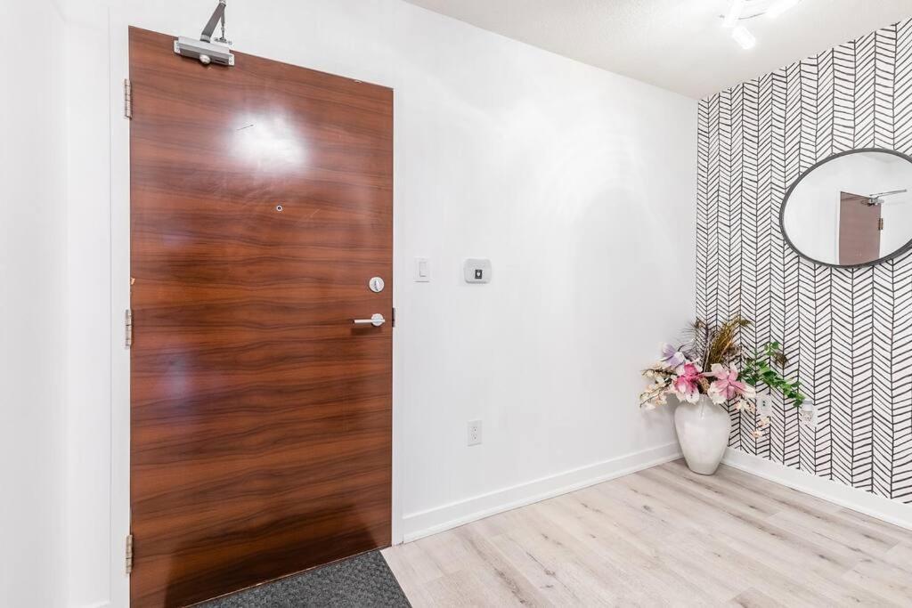 Luxury Suite Downtown Toronto Near Cn Tower Εξωτερικό φωτογραφία