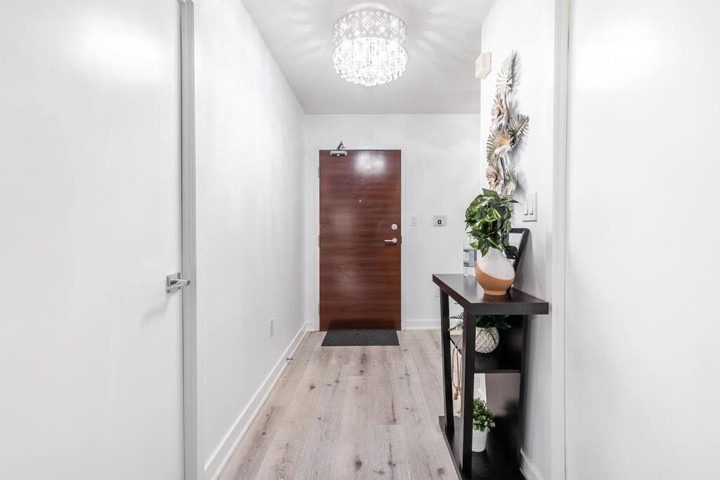 Luxury Suite Downtown Toronto Near Cn Tower Εξωτερικό φωτογραφία