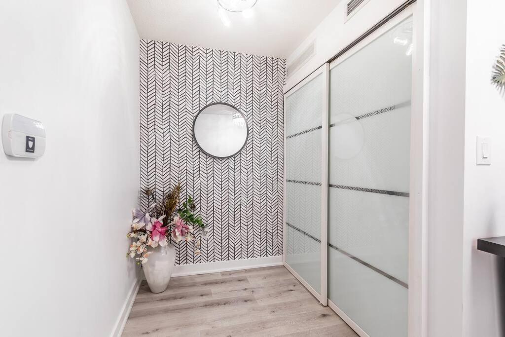 Luxury Suite Downtown Toronto Near Cn Tower Εξωτερικό φωτογραφία