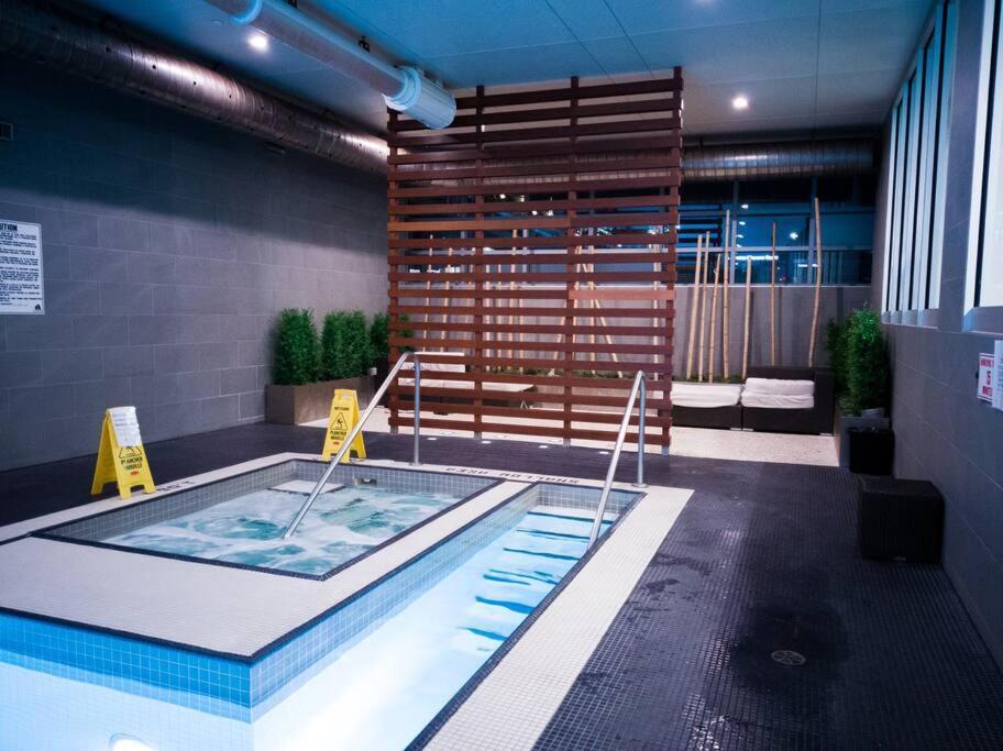 Luxury Suite Downtown Toronto Near Cn Tower Εξωτερικό φωτογραφία